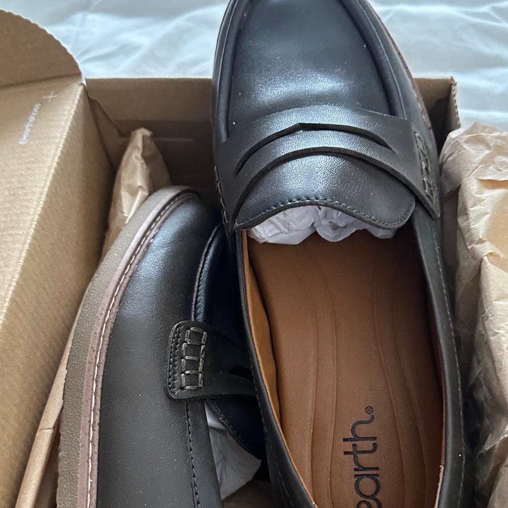 Earth Espresso Leather Women's Loafers - Picture 2 of 9